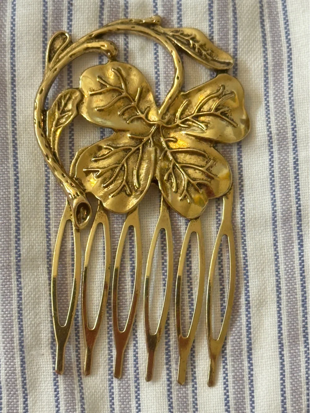 NEW Floral Dogwood Hair Comb Antique Vintage Style
